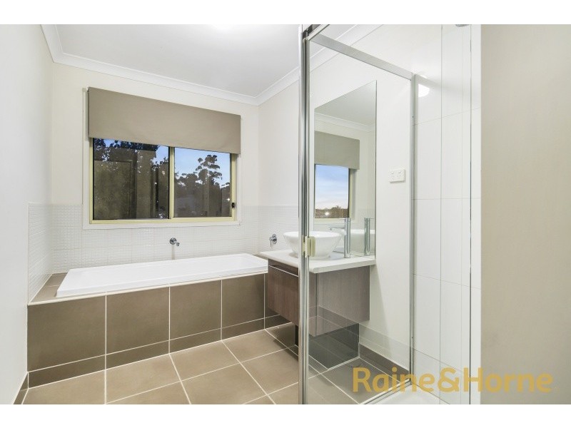 37 The Avenue, Sunbury VIC 3429