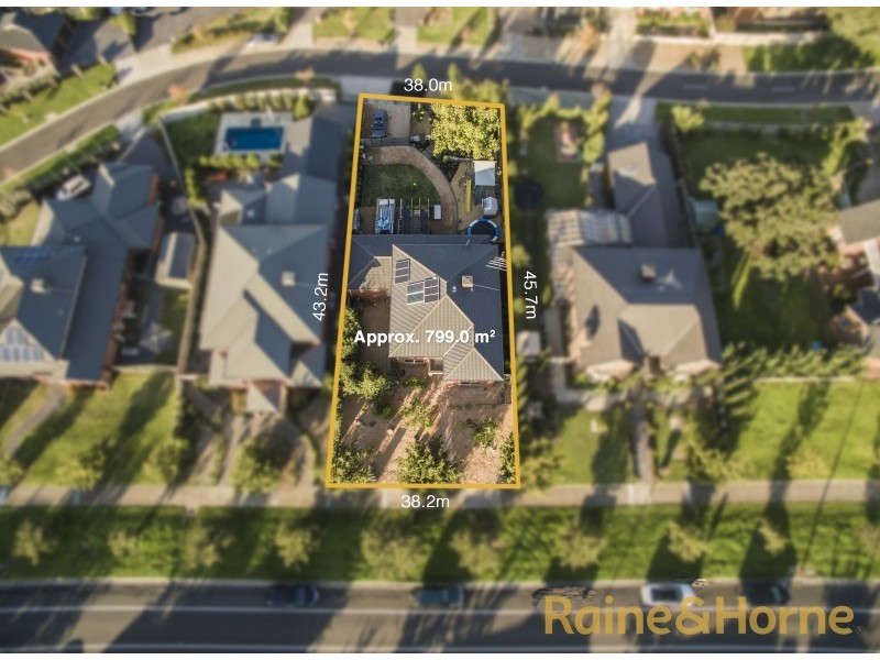 37 The Avenue, Sunbury VIC 3429