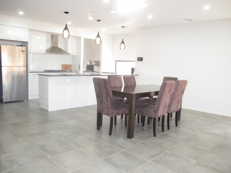 3 Bottlebrush Road, Rockbank VIC 3335