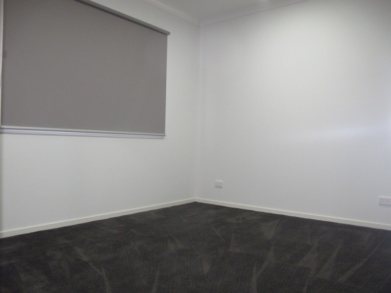 3 Bottlebrush Road, Rockbank VIC 3335