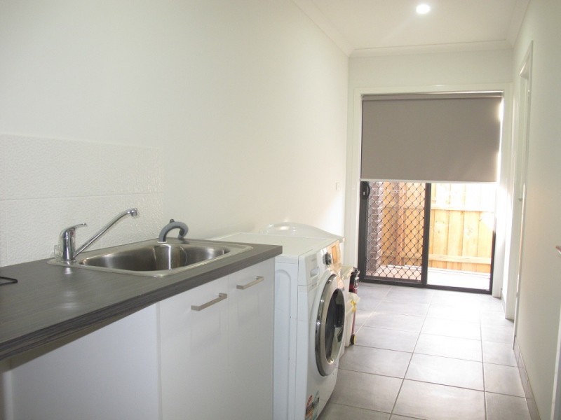 3 Bottlebrush Road, Rockbank VIC 3335