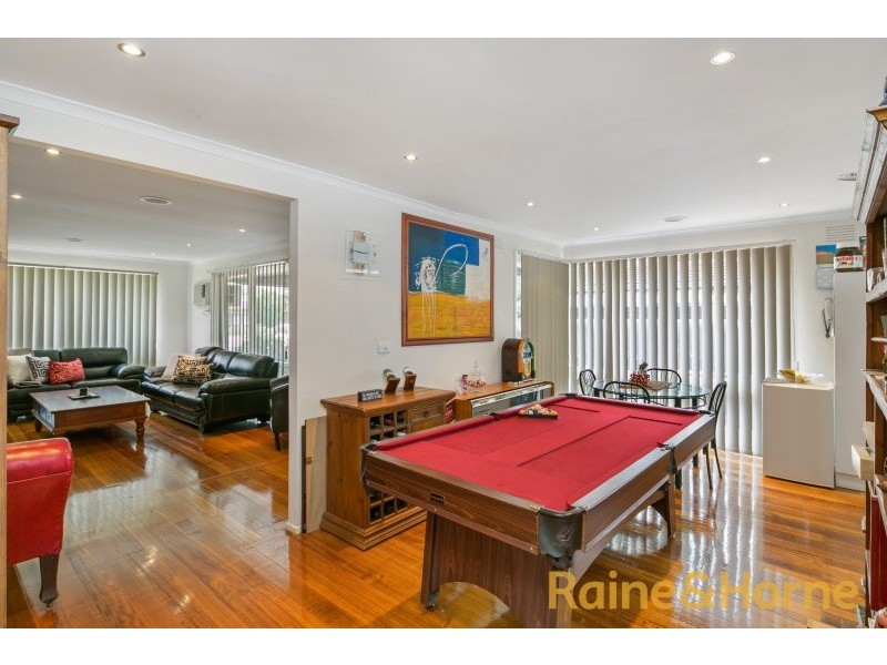 9 Camelot Drive, Albanvale VIC 3021