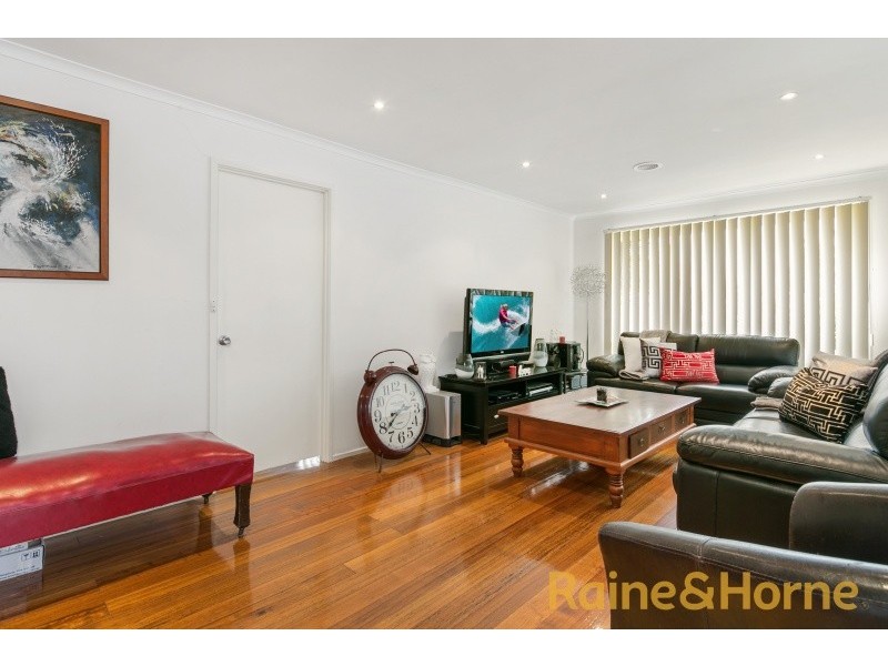 9 Camelot Drive, Albanvale VIC 3021