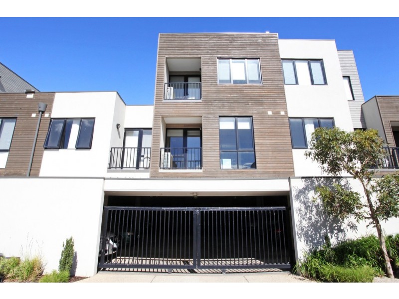 5/11 Monckton Place, Caroline Springs VIC 3023