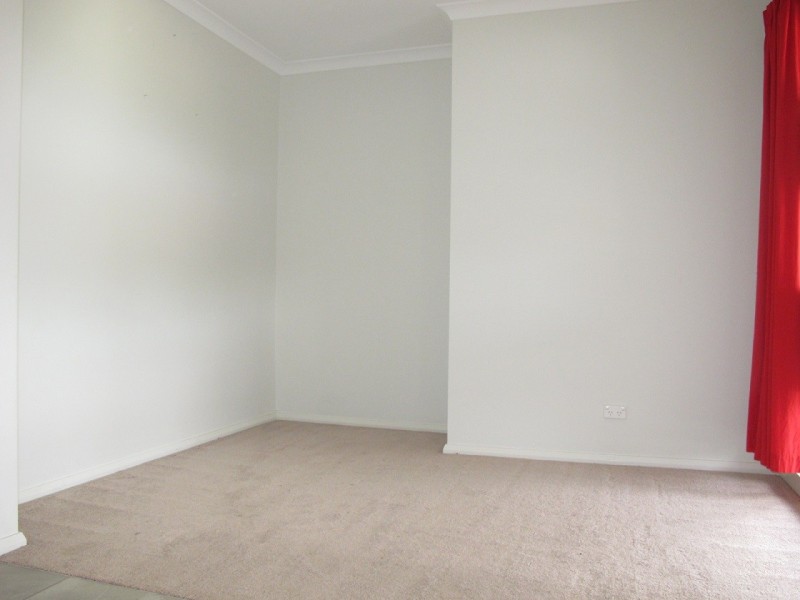 19 Bimbadeen Street, Burnside VIC 3023