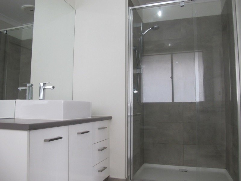 19 Bimbadeen Street, Burnside VIC 3023