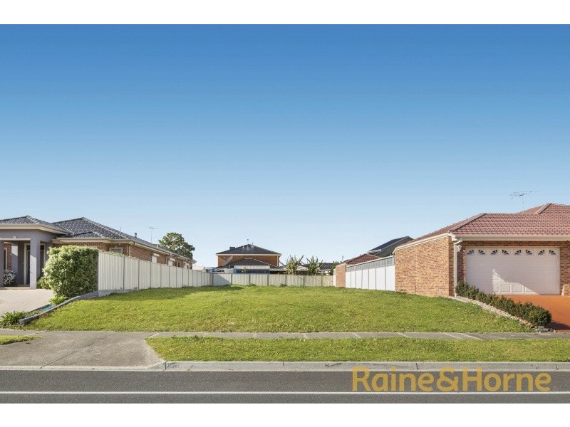 18 Stockton Drive, Cairnlea VIC 3023