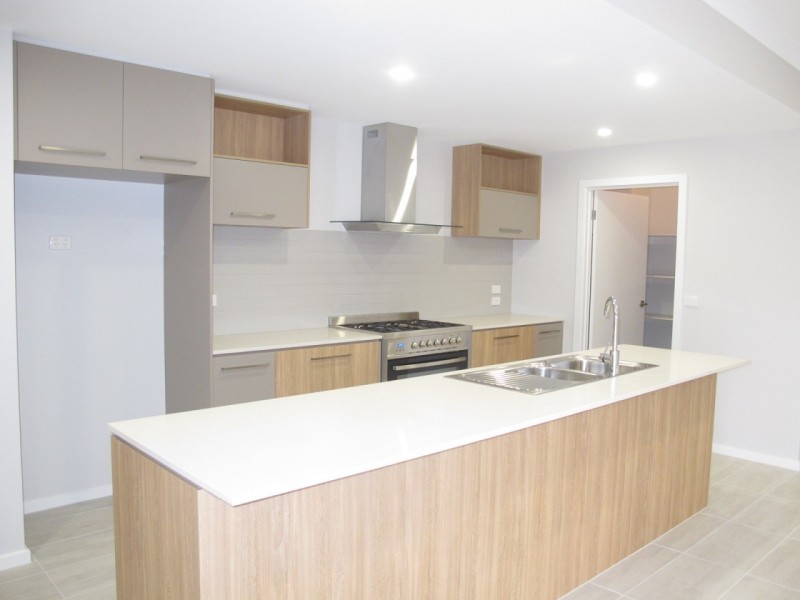 14 Fleece Road, Rockbank VIC 3335