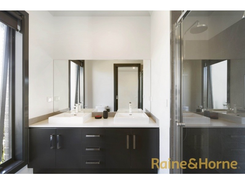 1 Stable Lane, Diggers Rest VIC 3427