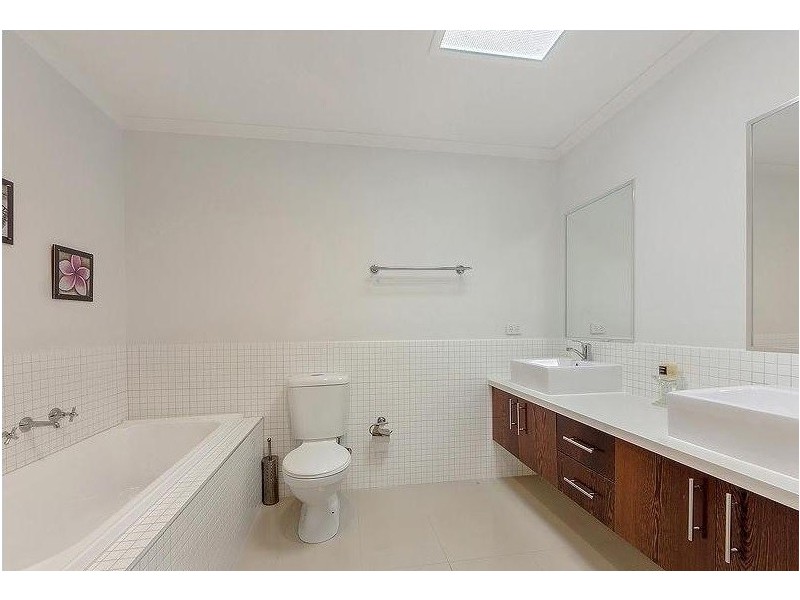 23 Parkes Way, Burnside Heights VIC 3023