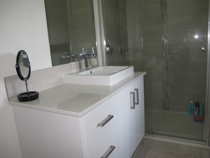 4/13 Greville Street, Caroline Springs VIC 3023