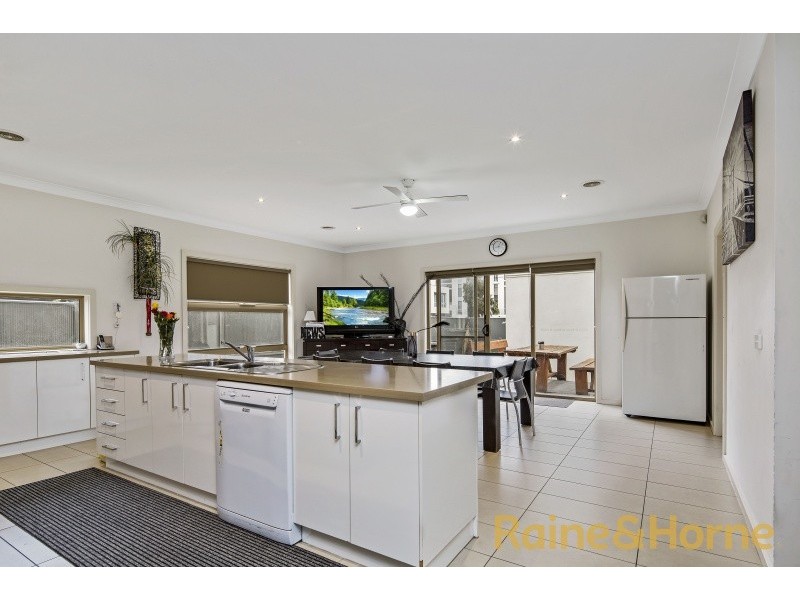 24 Boathouse Drive, Caroline Springs VIC 3023