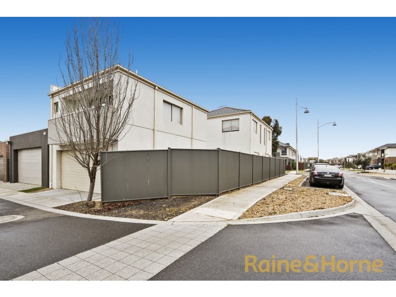 24 Boathouse Drive, Caroline Springs VIC 3023