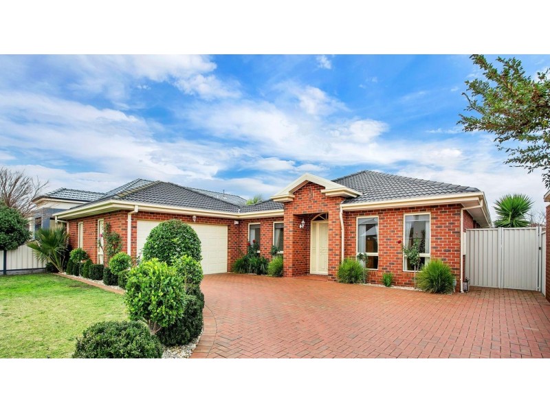 54 Jamieson Terrace, Taylors Hill VIC 3037