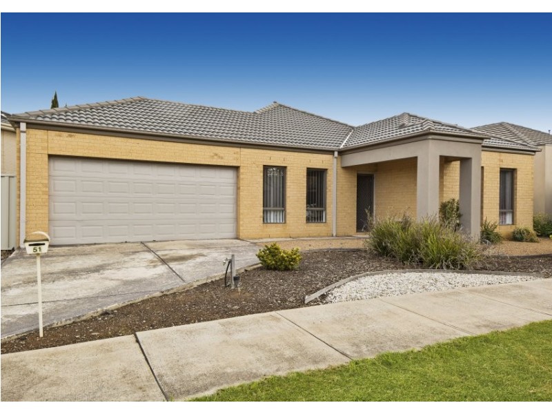 51 Lawson Way, Caroline Springs VIC 3023