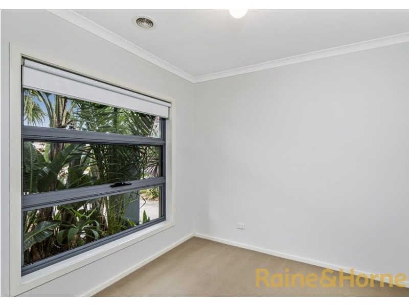 22 Gardenia Way, Caroline Springs VIC 3023