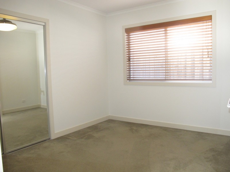 7 Garnet Way, Taylors Hill VIC 3037