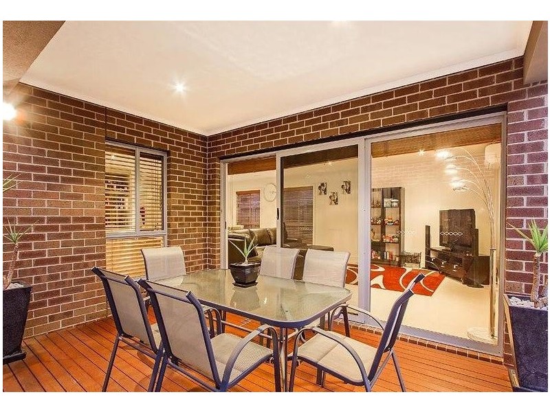 7 Garnet Way, Taylors Hill VIC 3037