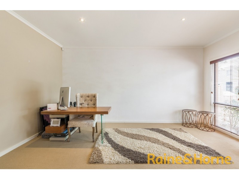 8 Alma Lane, Caroline Springs VIC 3023