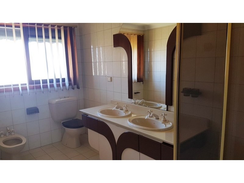 43 Wanaka Drive, Keilor Downs VIC 3038