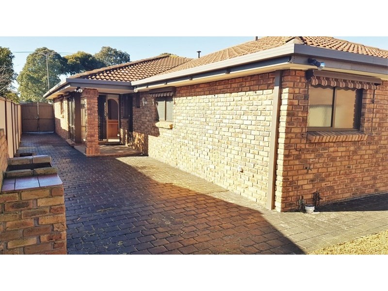 43 Wanaka Drive, Keilor Downs VIC 3038