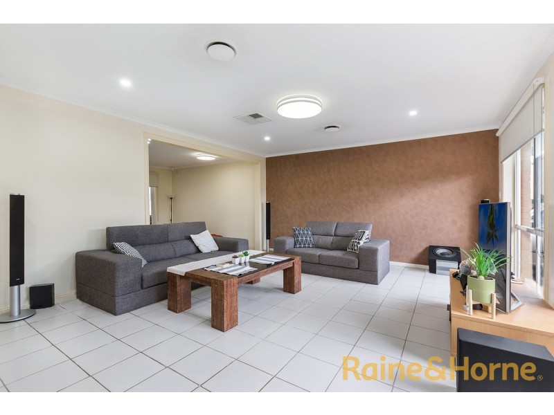 29 Wilmot Drive, Delahey VIC 3037