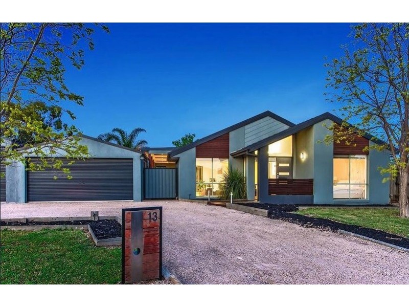 13 Penhurst Court, Hillside VIC 3037
