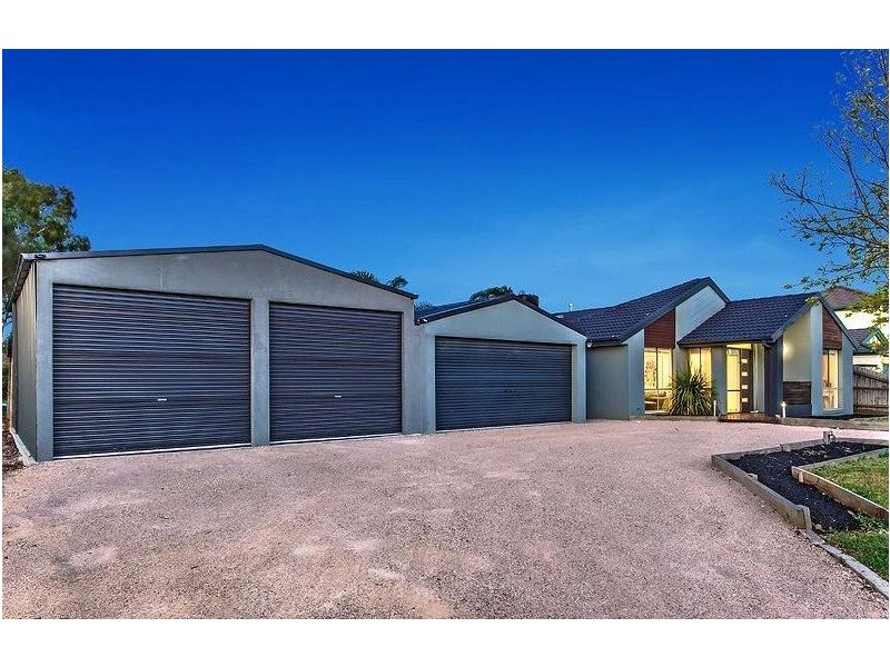 13 Penhurst Court, Hillside VIC 3037