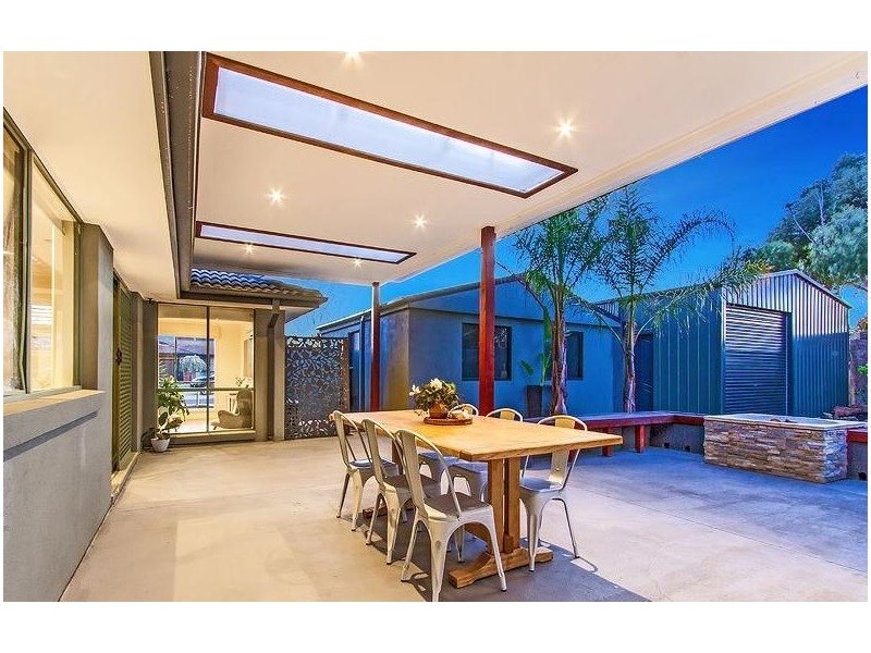 13 Penhurst Court, Hillside VIC 3037