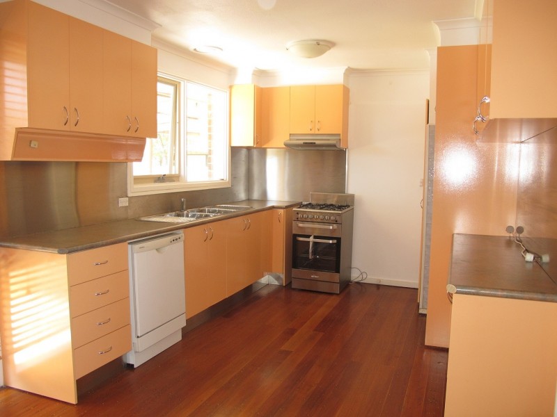 7 Elizabeth Street, Melton South VIC 3338