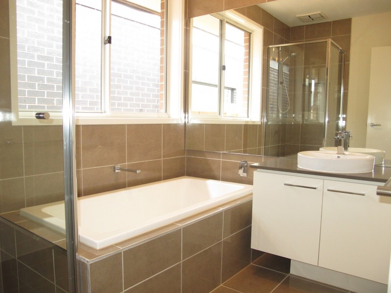 12 Gild Street (AINTREE), Rockbank VIC 3335