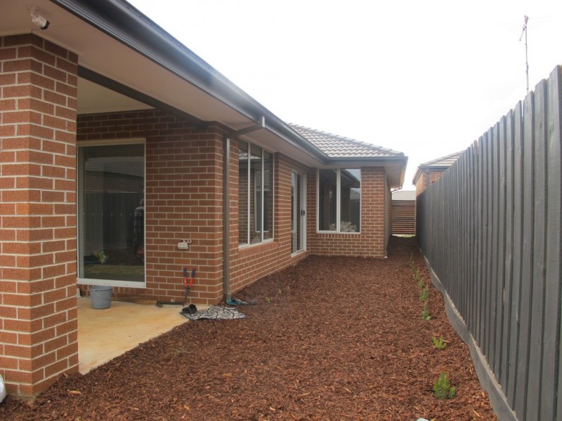 12 Gild Street (AINTREE), Rockbank VIC 3335