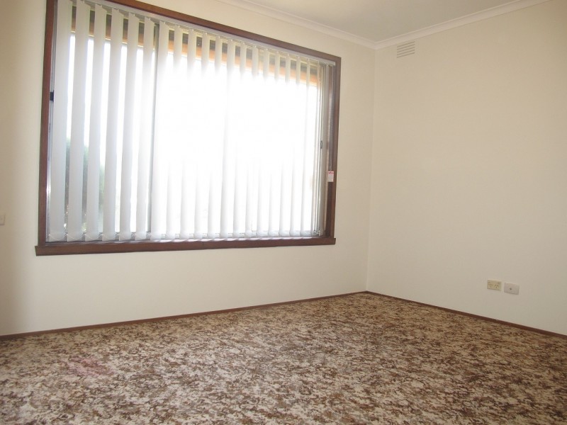 5 Padua Court, Gladstone Park VIC 3043