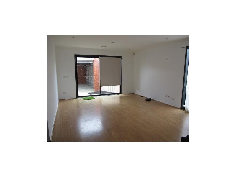 1/6 CATHERINE DRIVE, Hillside VIC 3037