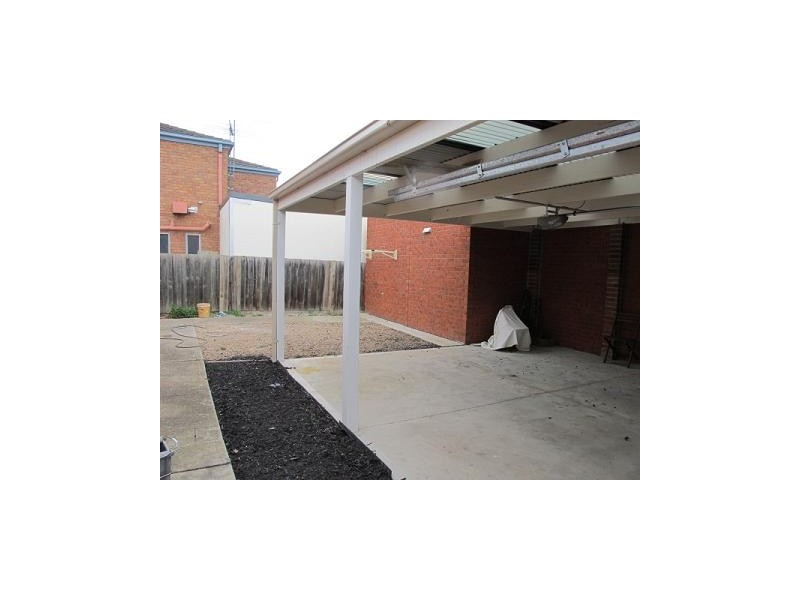 1/6 CATHERINE DRIVE, Hillside VIC 3037