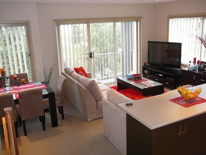 11/17-21 COBAW Cct, Caroline Springs VIC 3023