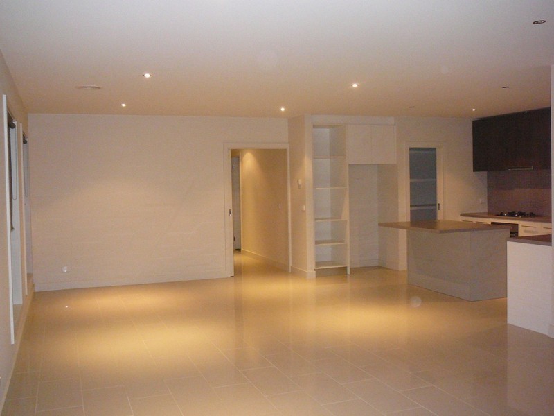 1 Garnet Way, Taylors Hill VIC 3037