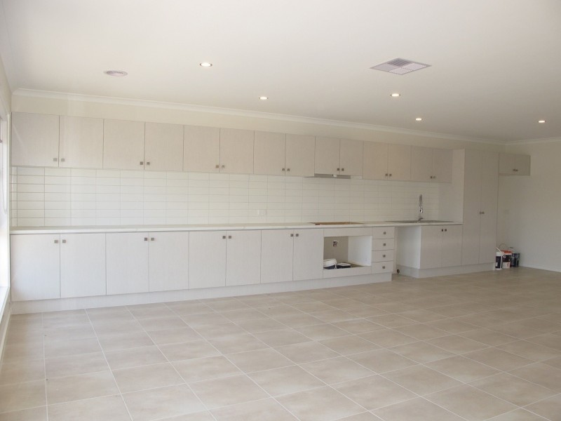 42 Showman Drive, Diggers Rest VIC 3427