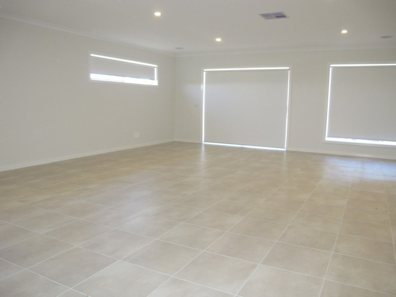 42 Showman Drive, Diggers Rest VIC 3427