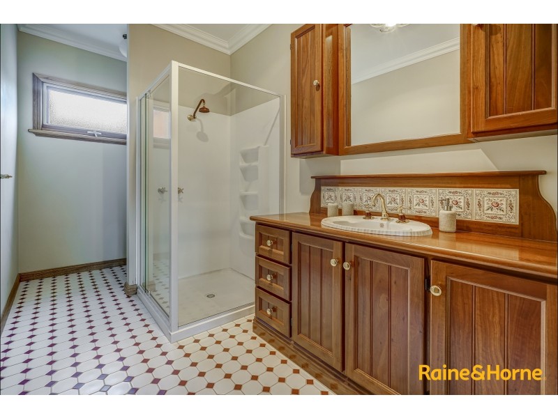 65 Emu Road, Sunbury VIC 3429