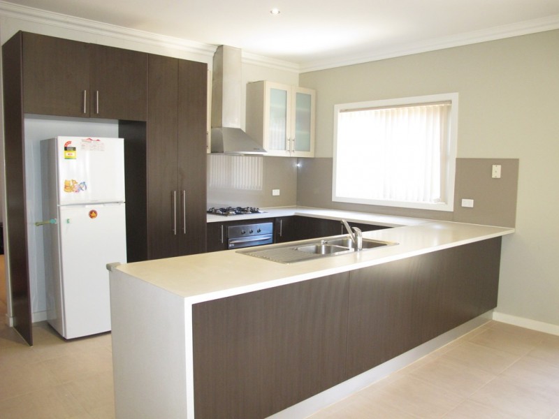 24 Westerfolds Terrace, Caroline Springs VIC 3023