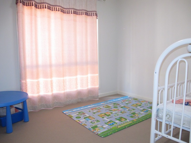 24 Westerfolds Terrace, Caroline Springs VIC 3023