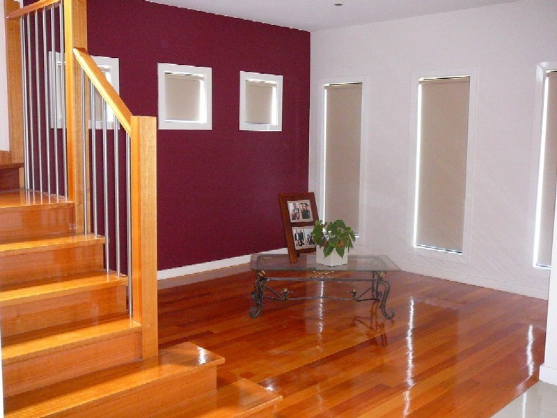 9 Braeside walk, Caroline Springs VIC 3023