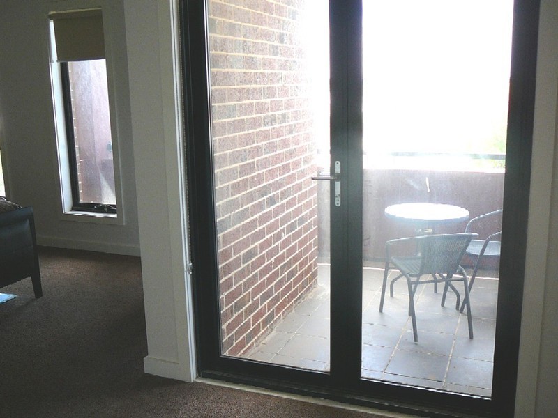 9 Braeside walk, Caroline Springs VIC 3023