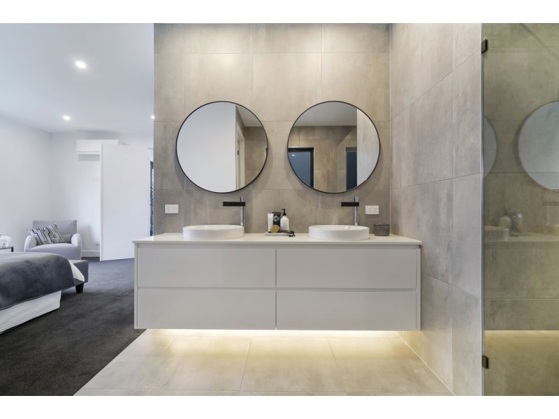 56 THE ESPLANADE, Caroline Springs VIC 3023