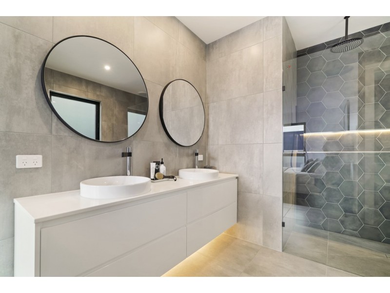 56 THE ESPLANADE, Caroline Springs VIC 3023