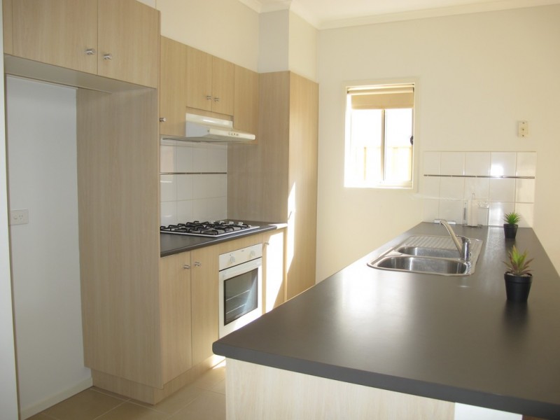 23 Cranwell Square, Caroline Springs VIC 3023