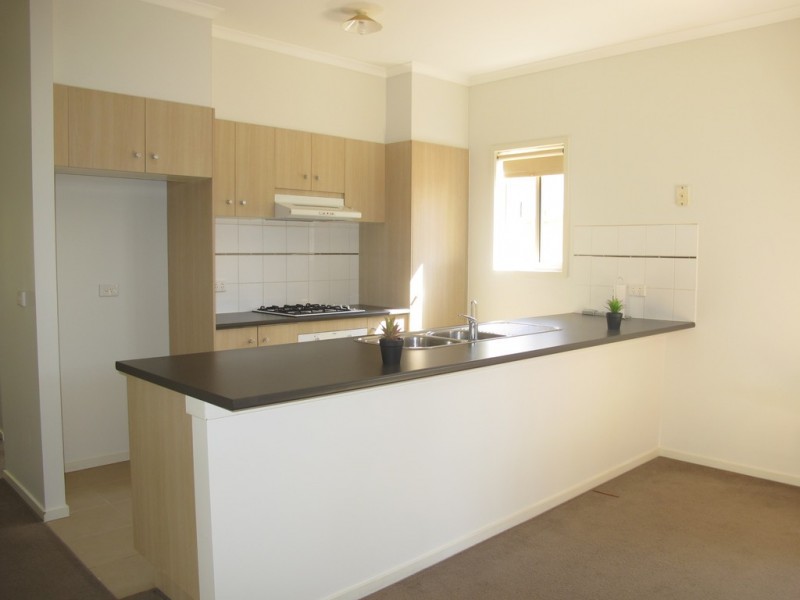 23 Cranwell Square, Caroline Springs VIC 3023