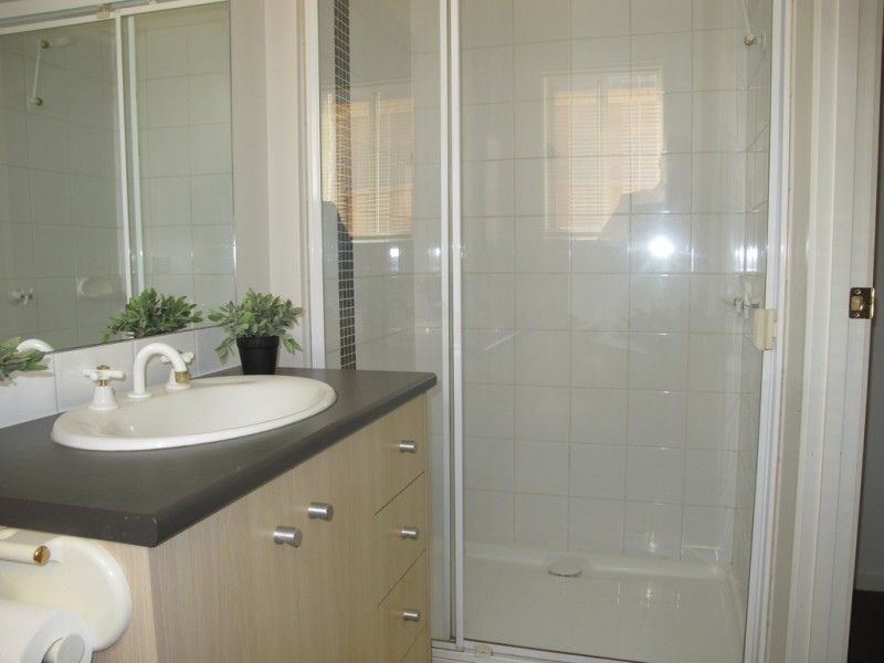 23 Cranwell Square, Caroline Springs VIC 3023