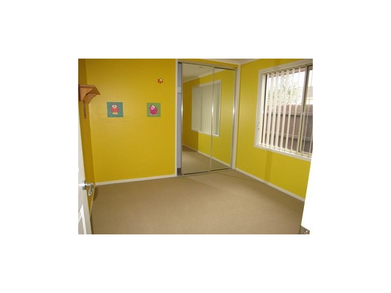 8 Champagne Way, Hillside VIC 3037